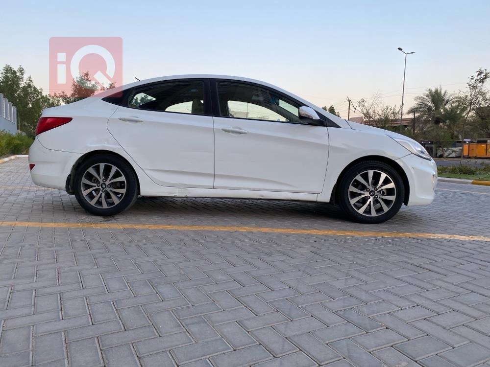 هیوندای ئەکسنت